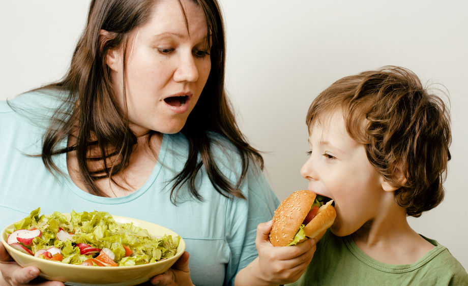 Může být obezita příčinou počůrávání u dětí a adolescentů?